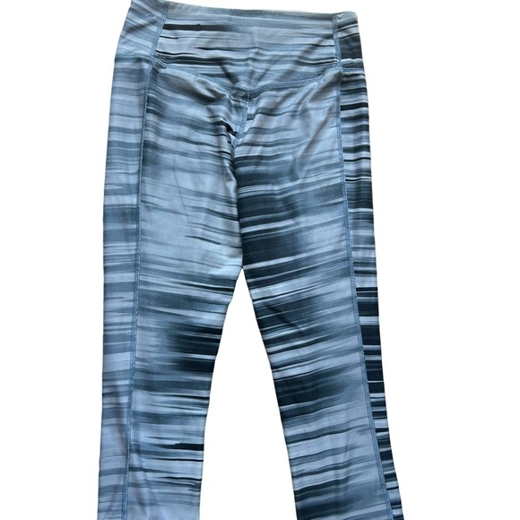 Nike Dri-Fit black white and gray Striped Leggings - Picture 6 of 11